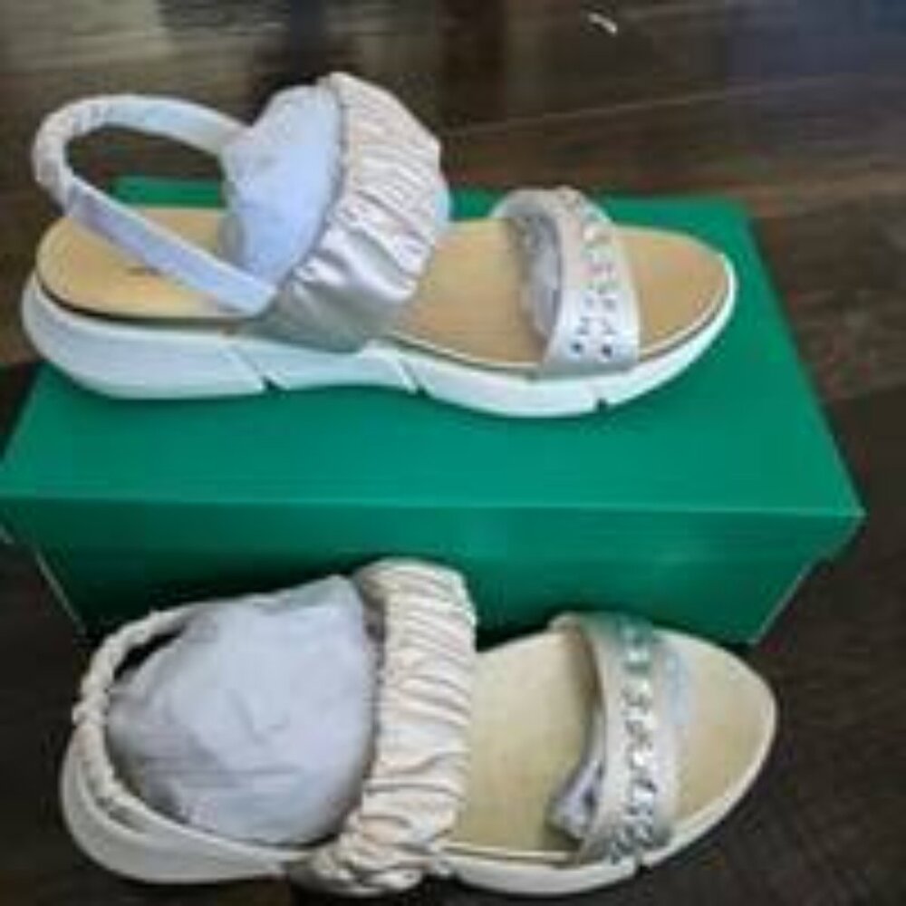 NIB- LAUREN LORRAINE ANNIE RUCHED SPORT SANDAL - Picture 2 of 4